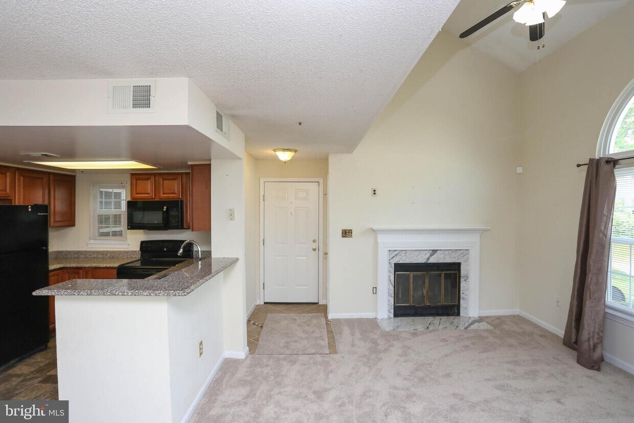 Primary Photo - 14114 Bowsprit Ln