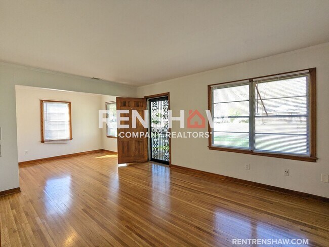 Foto del edificio - Colonial Acres - 3 bed, 1 bath - Move In R...