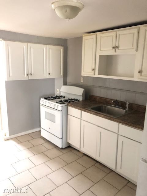4 br, 2 bath - 154 Fitch St 1L - 4 br, 2 bath  - 154 Fitch St 1L