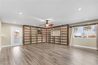 Building Photo - 985 Quail Run