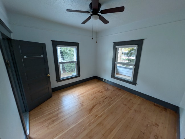 Foto del edificio - 208 W Sacramento Ave