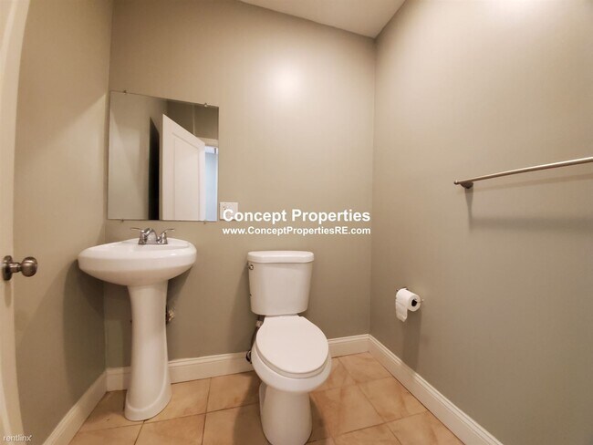 Foto del edificio - 3 br, 1.5 bath  - 4 Kearsarge Ave # U1