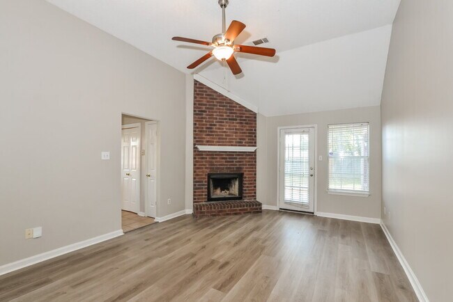 Foto del edificio - 7499 Spinola Cove