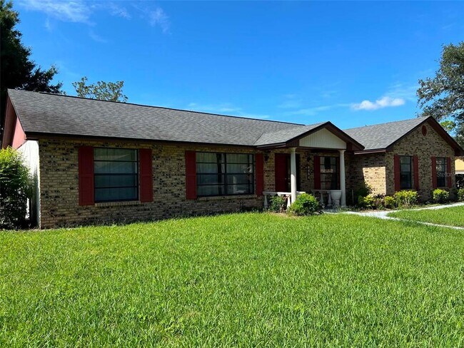 Building Photo - 8936 Rose Hill Dr