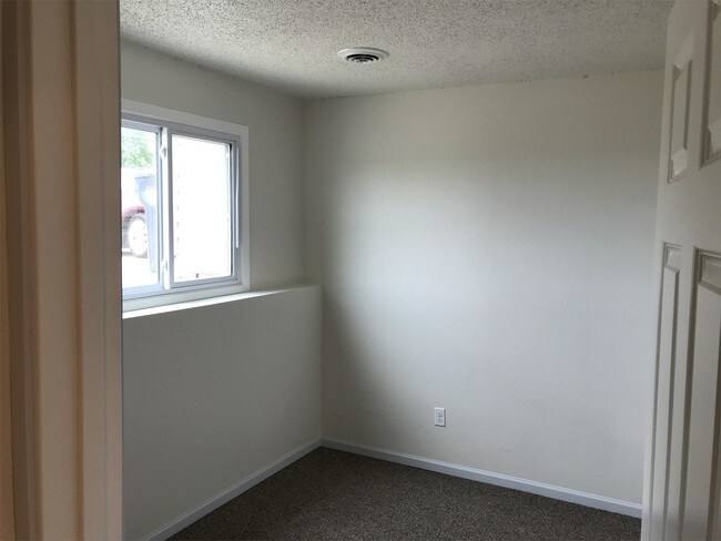 Building Photo - 1413 Collins Ave