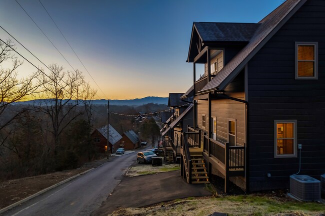 Foto del edificio - 2127 Eagle Feather Dr