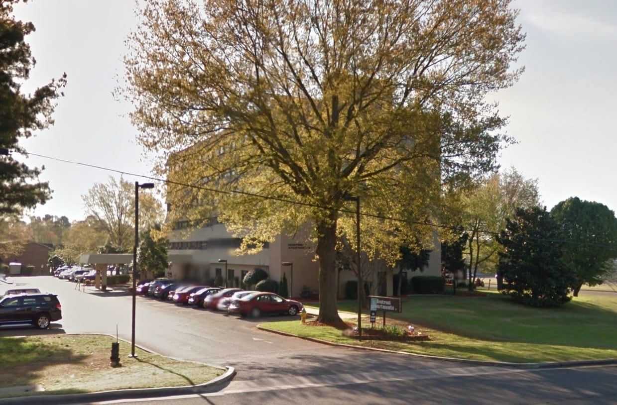 Primary Photo - Montreat Apartments