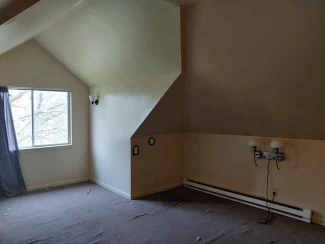 Building Photo - 1425 S Harris Rd