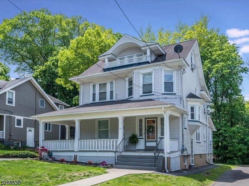 Primary Photo - 14 Ravine Ave