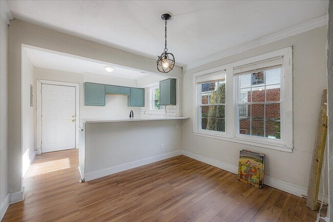 Building Photo - 2694 Kimball Ave