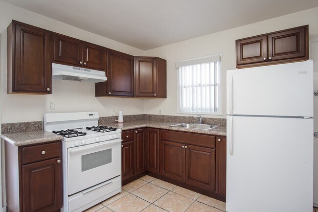 Building Photo - City Heights: Spacious 1bd/1ba House - Sin...