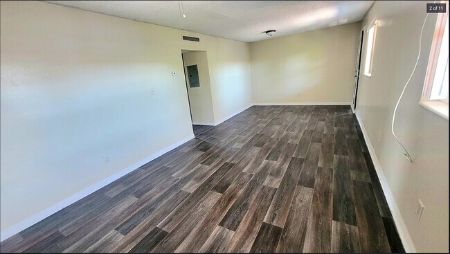 Foto del edificio - Keystone Courtyard Apartments