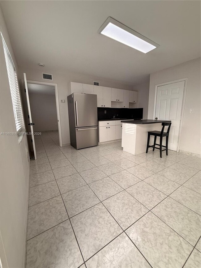 Foto del edificio - 3666 SW 24th Ter