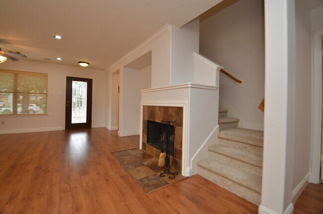 Foto del edificio - 29610 Benson Springs Ln