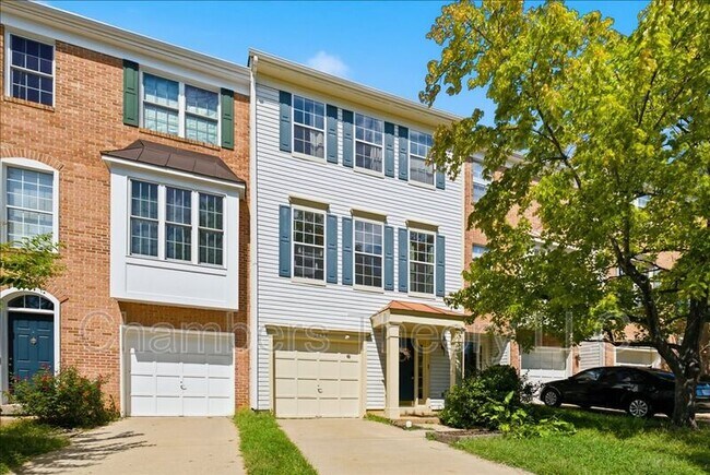 Foto del edificio - 2447 Clover Field Cir