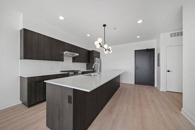 Foto del edificio - 1801 W Grand Ave