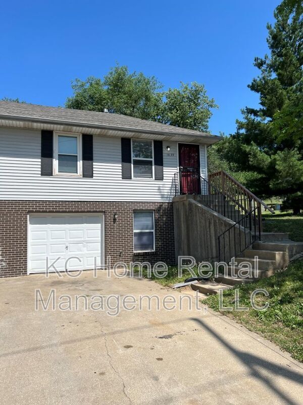 Foto principal - 1633 Jackson Ave