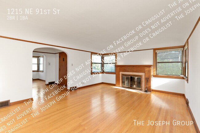 Foto del edificio - 1215 NE 91st St