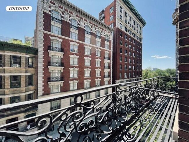 Building Photo - 615 W 113th St