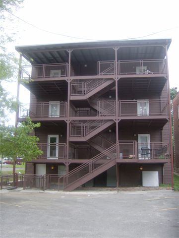 Building Photo - 2547 Cherry St