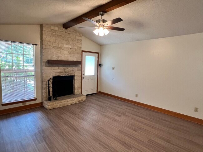 Foto del edificio - 103 S Kaupo Dr