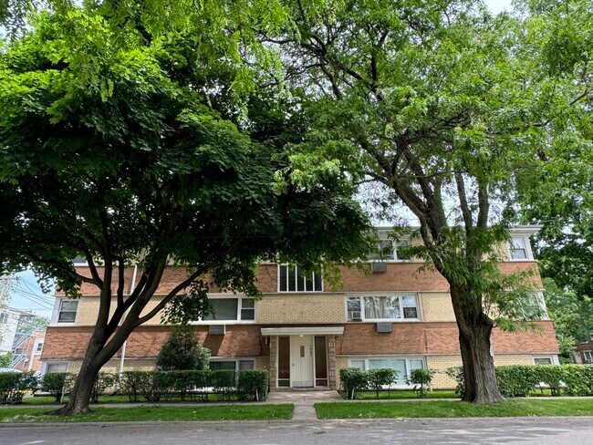 Foto del edificio - 7901 Niles Ave