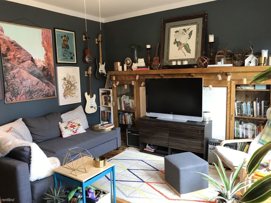 Primary Photo - 2 br, 1 bath Apartment - 4364 N Kenmore Ave