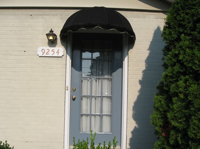 Foto del edificio - 9254 Sappington Rd