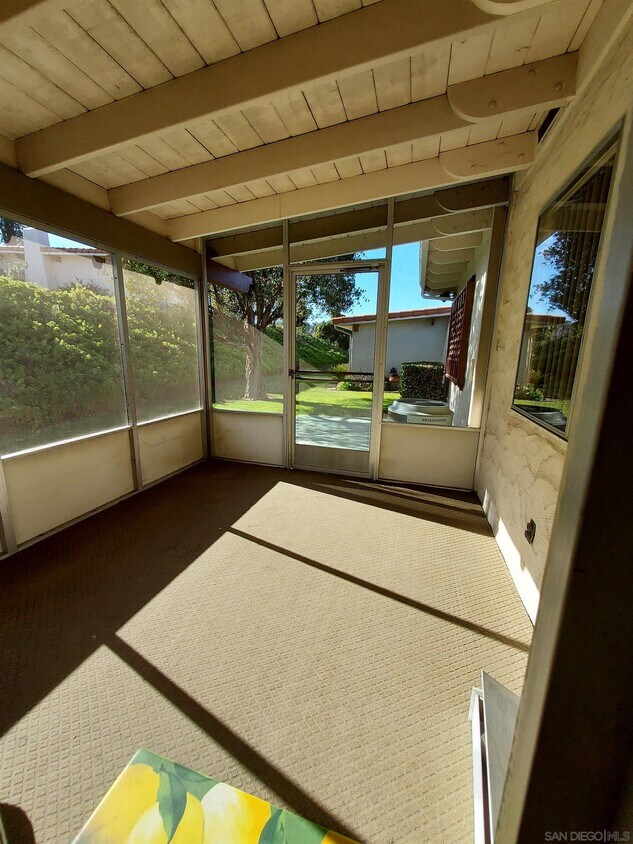 Building Photo - 16660 Roca Dr