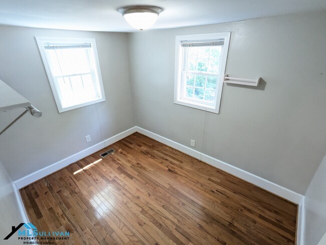 Building Photo - 531 Lakeshore Dr