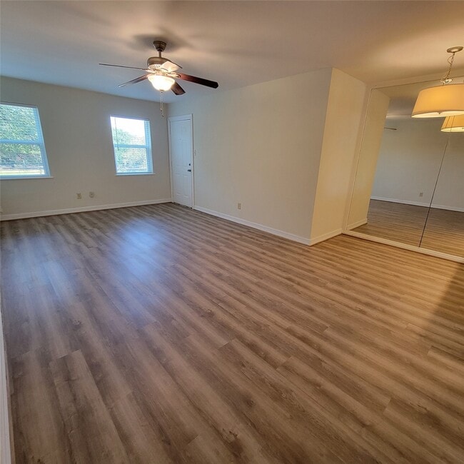 Building Photo - 11649 Chimney Rock Rd