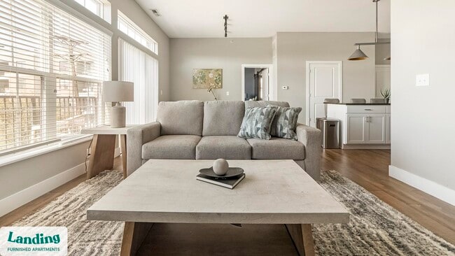 Building Photo - 41 E 9th Ave