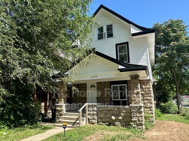 Building Photo - 2958 Lockridge Ave