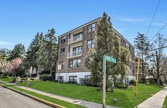 Building Photo - 14-16-16 Stoner Ave