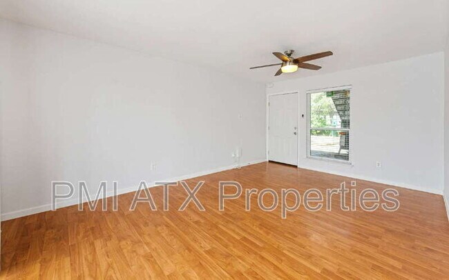 Building Photo - 2124 Burton Dr