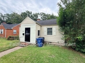 Building Photo - 506 E Club Blvd