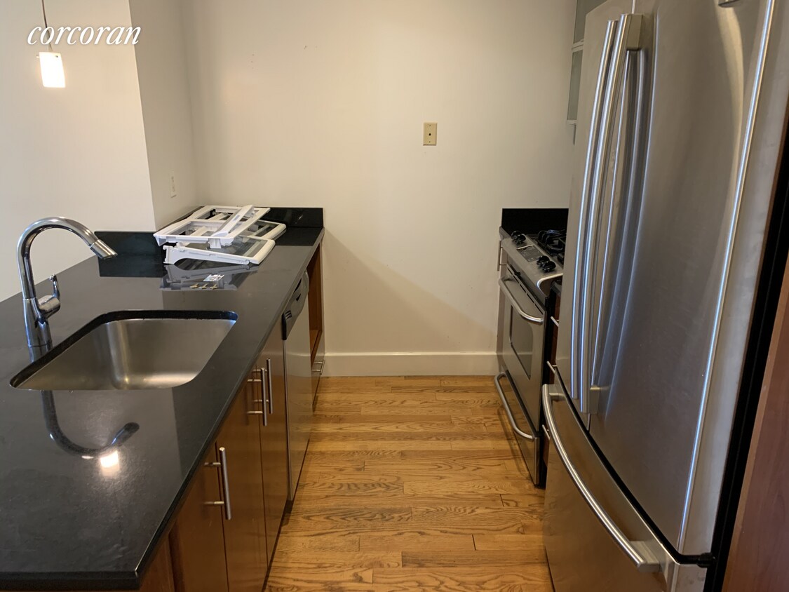 Foto principal - 756 Myrtle Ave