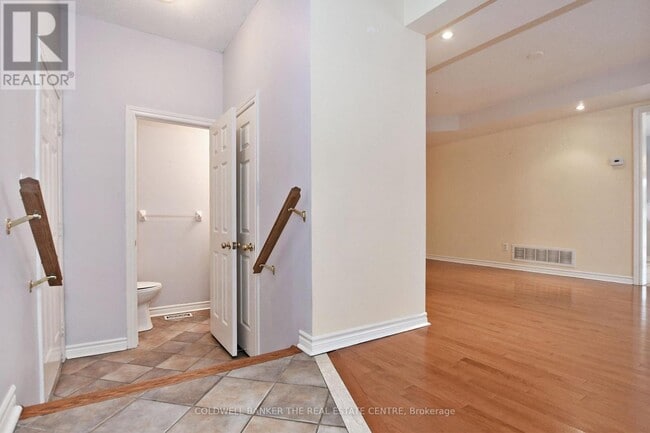 Building Photo - 340 Silken Laumann Dr