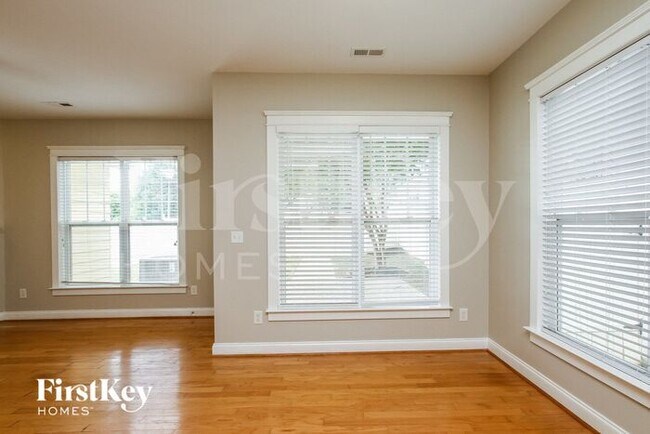 Foto del edificio - 532 Catawba Ave