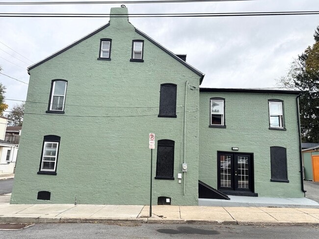 Foto del edificio - STRA509