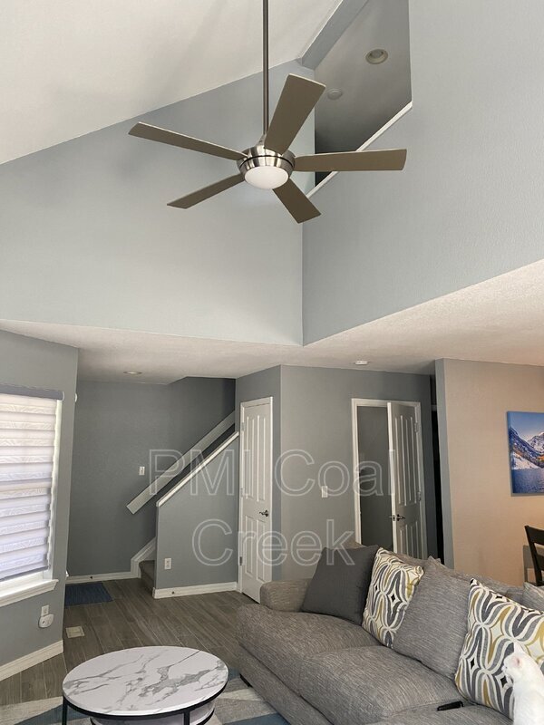 Foto del edificio - 13900 Lake Song Ln