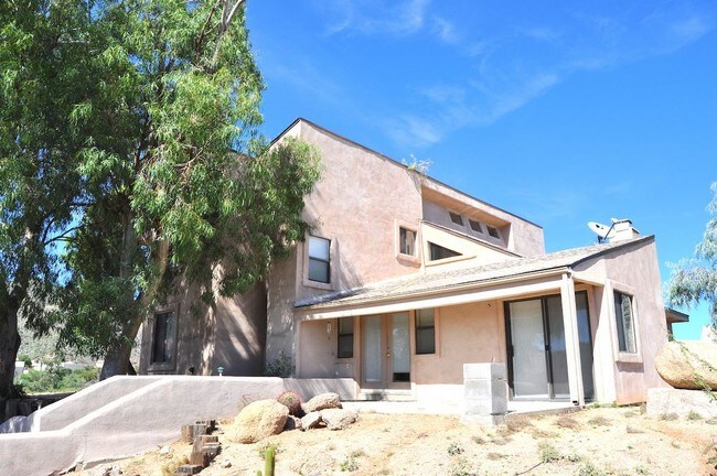 Building Photo - 11602 E Manana Rd