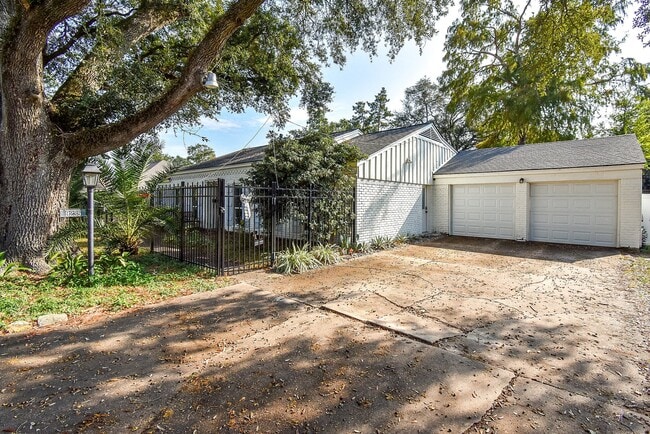 Building Photo - 9235 Pecos St