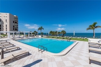 Building Photo - 3115 Gulf Shore Blvd N