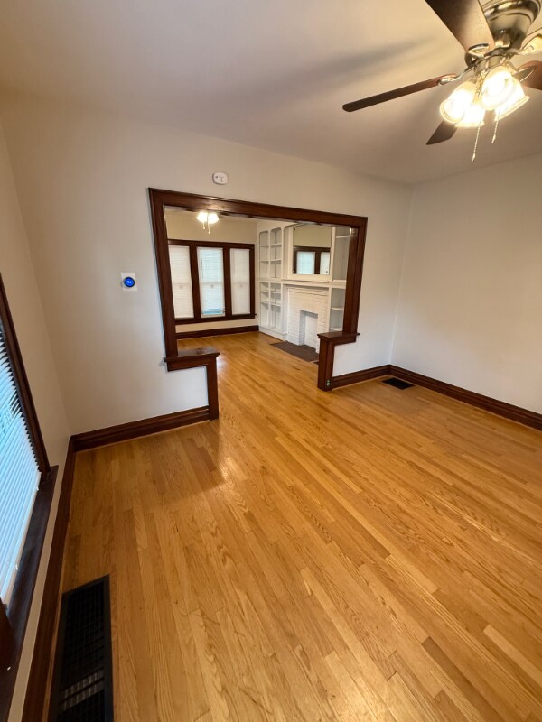 Foto del edificio - 250 E Tulane Rd