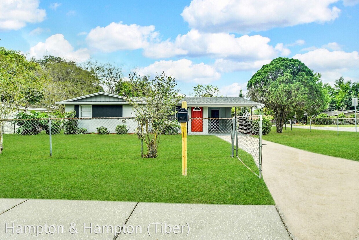 Foto principal - 2 br, 1 bath House - 201 SPRING LAKE CIRCLE
