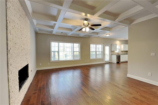 Foto del edificio - 450 Fairway Walk Dr NE