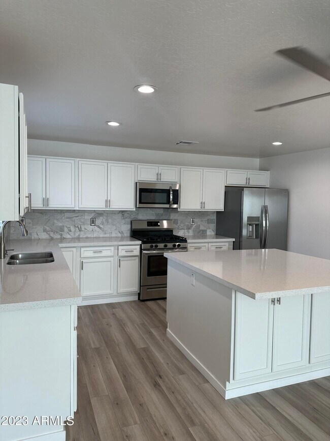 Foto del edificio - 2301 N 27th St