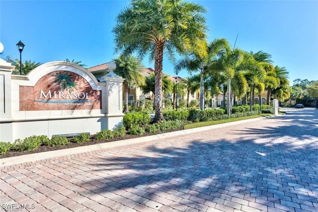 Foto principal - 8560 Violeta St