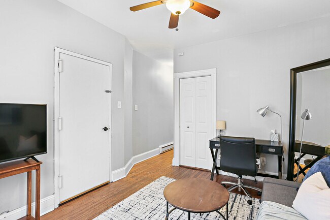 Building Photo - 1211 33RD St NW